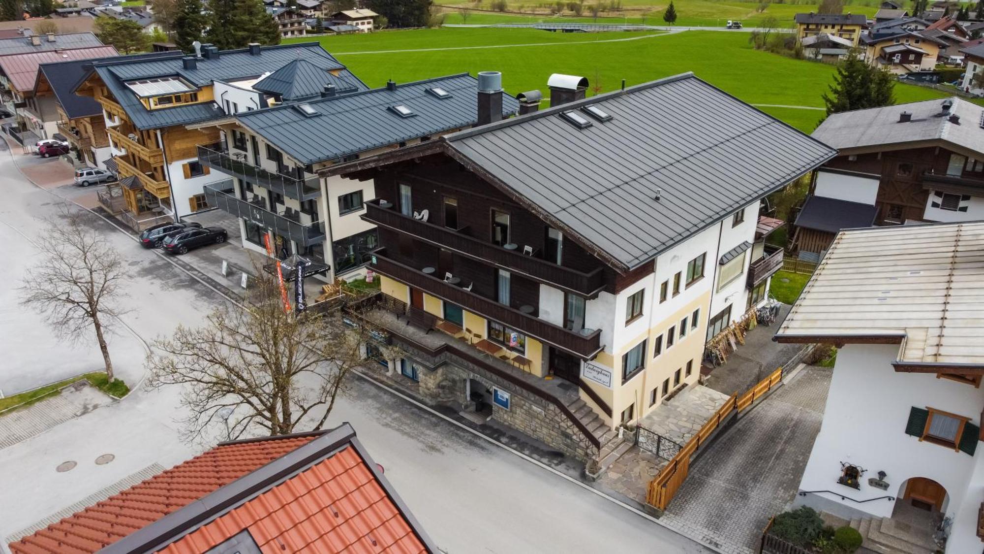 Ferienwohnung Ludwighaus Neukirchen am Großvenediger Exterior foto